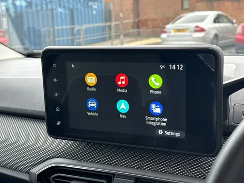 BD72WHN Dacia Jogger 1.0 TCe Extreme SE 5dr Thumbnail #17