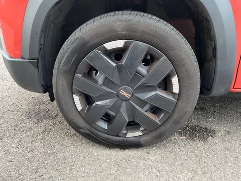 BD74SYP Dacia Spring 27kWh Extreme 65 48kW 5dr Auto Thumbnail #30