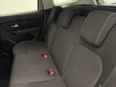 10 of 32 for Dacia Duster 1.6 SCe Comfort 5dr