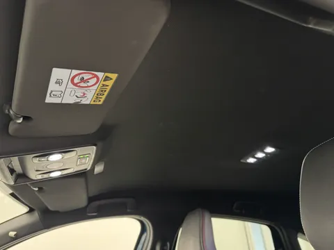 14 of 36 for Renault ARKANA 1.6 E-TECH Hybrid 145 R.S. Line 5dr Auto