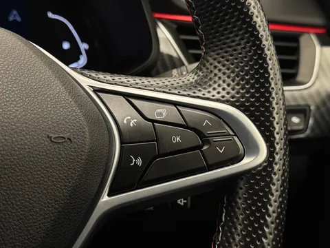 24 of 36 for Renault ARKANA 1.6 E-TECH Hybrid 145 R.S. Line 5dr Auto