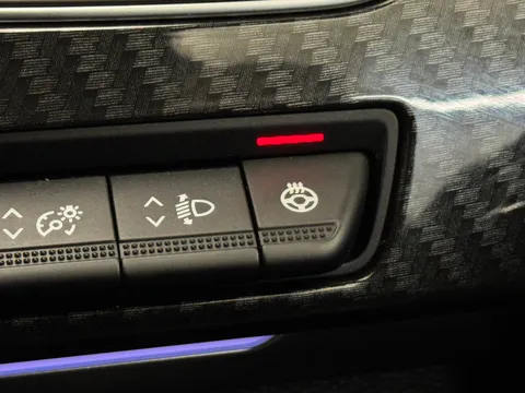 30 of 36 for Renault ARKANA 1.6 E-TECH Hybrid 145 R.S. Line 5dr Auto