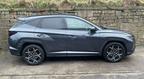 MJ22ZZT Hyundai Tucson 1.6 TGDi N Line 5dr 2WD Thumbnail #2