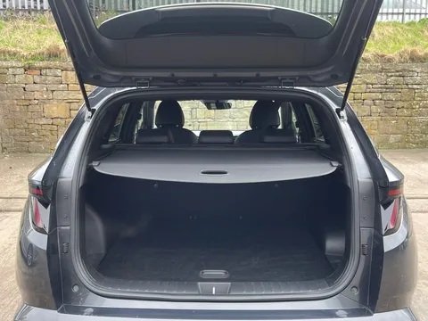 MJ22ZZT Hyundai Tucson 1.6 TGDi N Line 5dr 2WD Thumbnail #24