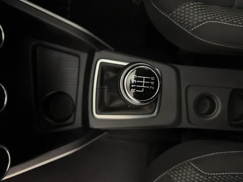 DL22GWJ Dacia Duster 1.3 TCe 130 Prestige 5dr Thumbnail #15