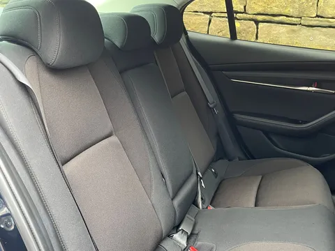 DX73GYK Mazda Mazda3 2.0 e-Skyactiv X MHEV [186] Exclusive-Line 4dr Thumbnail #9