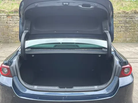 DX73GYK Mazda Mazda3 2.0 e-Skyactiv X MHEV [186] Exclusive-Line 4dr Thumbnail #23