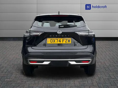 OX74FZW Nissan Qashqai 1.3 DiG-T MH Acenta Premium 5dr Thumbnail #5