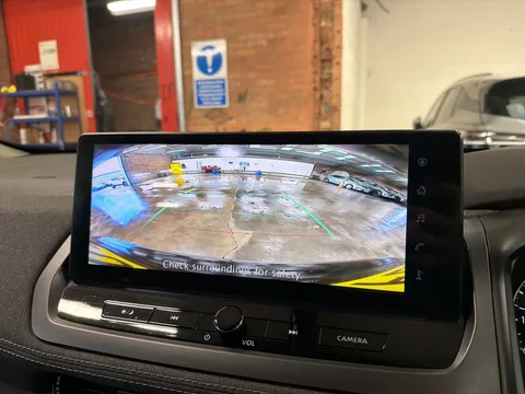 OX74FZW Nissan Qashqai 1.3 DiG-T MH Acenta Premium 5dr Thumbnail #15