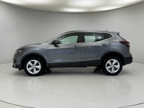 5 of 36 for Nissan Qashqai 1.3 DiG-T Acenta Premium 5dr
