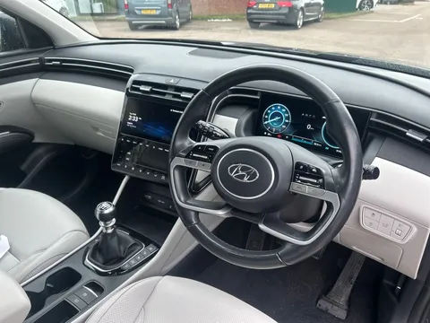 AP72DCF Hyundai Tucson 1.6 TGDi Ultimate 5dr 2WD Thumbnail #15