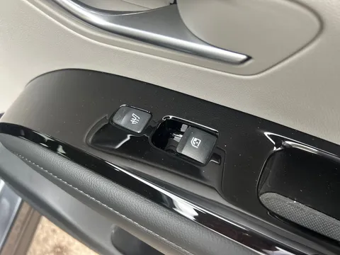 AP72DCF Hyundai Tucson 1.6 TGDi Ultimate 5dr 2WD Thumbnail #17