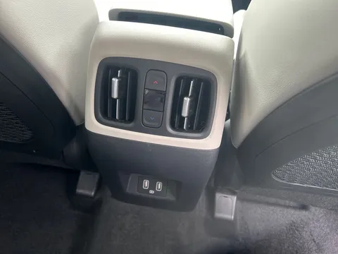 AP72DCF Hyundai Tucson 1.6 TGDi Ultimate 5dr 2WD Thumbnail #18