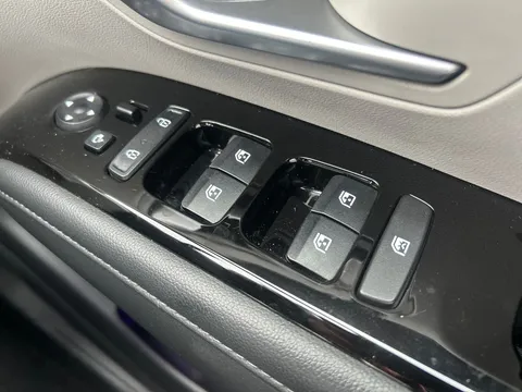 AP72DCF Hyundai Tucson 1.6 TGDi Ultimate 5dr 2WD Thumbnail #22