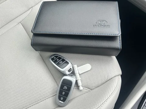 AP72DCF Hyundai Tucson 1.6 TGDi Ultimate 5dr 2WD Thumbnail #32