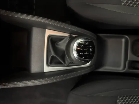 DU21EFZ Nissan Micra 1.0 IG-T 92 Acenta 5dr Thumbnail #16