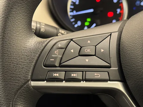 DU21EFZ Nissan Micra 1.0 IG-T 92 Acenta 5dr Thumbnail #22