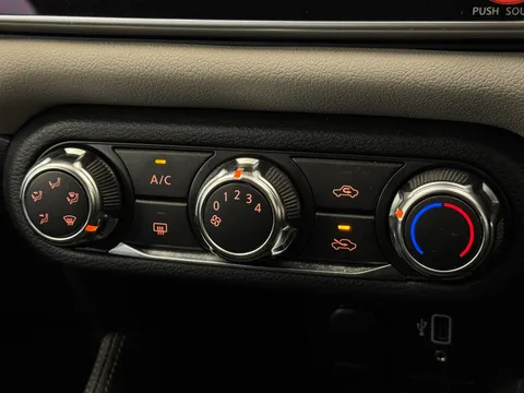 DU21EFZ Nissan Micra 1.0 IG-T 92 Acenta 5dr Thumbnail #25