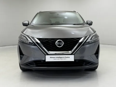 DL21BGF Nissan Qashqai 1.3 DiG-T MH Premiere Edition 5dr Thumbnail #5