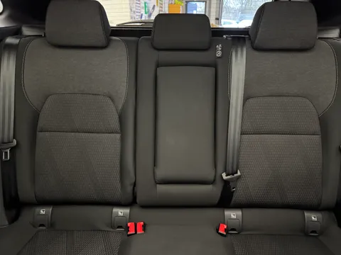 DL21BGF Nissan Qashqai 1.3 DiG-T MH Premiere Edition 5dr Thumbnail #18