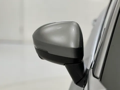 DL21BGF Nissan Qashqai 1.3 DiG-T MH Premiere Edition 5dr Thumbnail #33