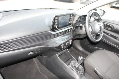 DG21RZA Hyundai i20 1.0T GDi 48V MHD SE Connect 5dr Thumbnail #9