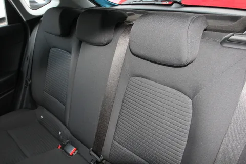 DG21RZA Hyundai i20 1.0T GDi 48V MHD SE Connect 5dr Thumbnail #12