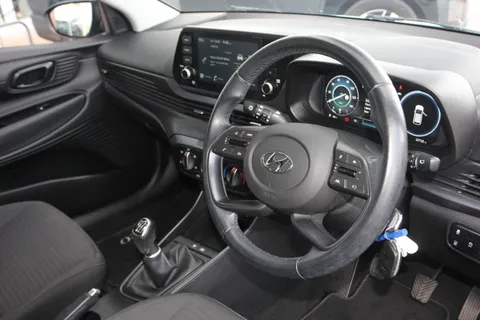 DG21RZA Hyundai i20 1.0T GDi 48V MHD SE Connect 5dr Thumbnail #16