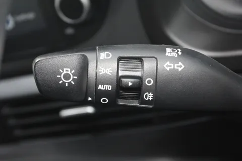 DG21RZA Hyundai i20 1.0T GDi 48V MHD SE Connect 5dr Thumbnail #21