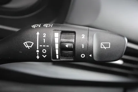 DG21RZA Hyundai i20 1.0T GDi 48V MHD SE Connect 5dr Thumbnail #22