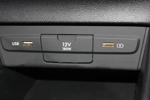 DG21RZA Hyundai i20 1.0T GDi 48V MHD SE Connect 5dr Thumbnail #24