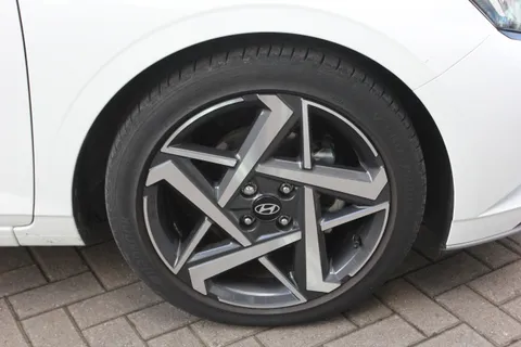 EA25YWT Hyundai i20 1.0T GDi Premium 5dr Thumbnail #10