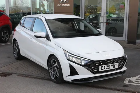 EA25YWT Hyundai i20 1.0T GDi Premium 5dr Thumbnail #2
