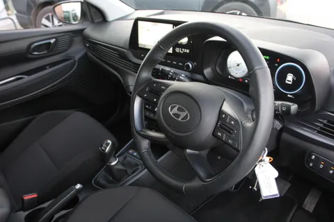 EA25YWT Hyundai i20 1.0T GDi Premium 5dr Thumbnail #19