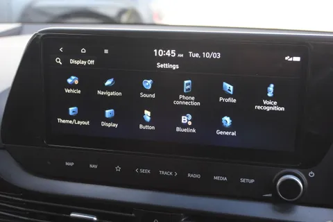 EA25YWT Hyundai i20 1.0T GDi Premium 5dr Thumbnail #32