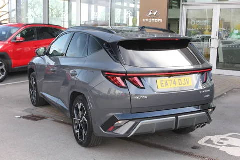 EA74DJV Hyundai Tucson 1.6T Plug-in Hybrid N Line S 5dr 4WD Auto Thumbnail #4