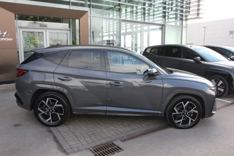 EA74DJV Hyundai Tucson 1.6T Plug-in Hybrid N Line S 5dr 4WD Auto Thumbnail #6