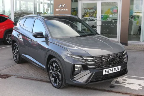 EA74DJV Hyundai Tucson 1.6T Plug-in Hybrid N Line S 5dr 4WD Auto Thumbnail #2