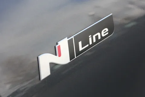 EA74DJV Hyundai Tucson 1.6T Plug-in Hybrid N Line S 5dr 4WD Auto Thumbnail #11