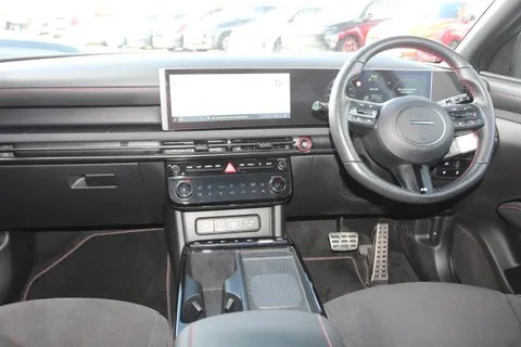 EA74DJV Hyundai Tucson 1.6T Plug-in Hybrid N Line S 5dr 4WD Auto Thumbnail #20