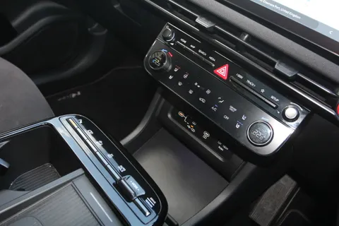 EA74DJV Hyundai Tucson 1.6T Plug-in Hybrid N Line S 5dr 4WD Auto Thumbnail #34