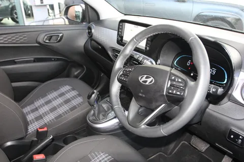 EJ25VFK Hyundai i10 1.0 [63] Premium 5dr Auto [Nav] Thumbnail #16