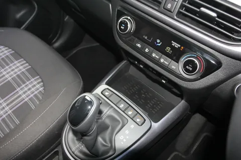 EJ25VFK Hyundai i10 1.0 [63] Premium 5dr Auto [Nav] Thumbnail #23