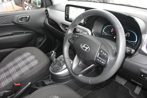 EN25NXY Hyundai i10 1.2 [79] Premium 5dr Auto [Nav] Thumbnail #16