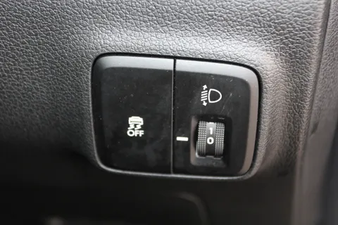 EN25NXY Hyundai i10 1.2 [79] Premium 5dr Auto [Nav] Thumbnail #17