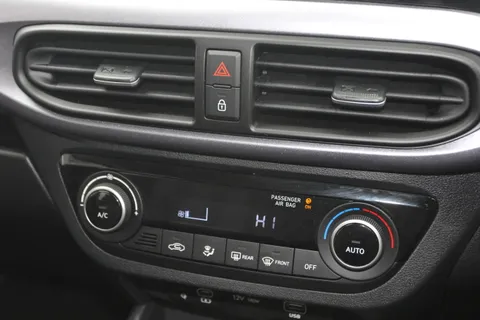 EN25NXY Hyundai i10 1.2 [79] Premium 5dr Auto [Nav] Thumbnail #26