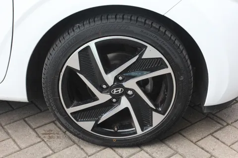 EX25BRF Hyundai i10 1.0 [63] Premium 5dr Auto [Nav] Thumbnail #10