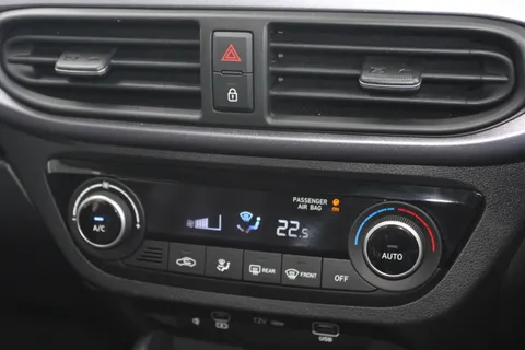 EX25BRF Hyundai i10 1.0 [63] Premium 5dr Auto [Nav] Thumbnail #29