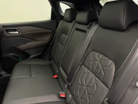 DY74EMK Nissan Qashqai 1.5 E-Power Tekna 5dr Auto Thumbnail #14