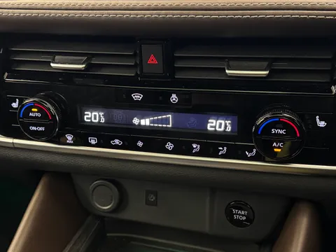 DY74EMK Nissan Qashqai 1.5 E-Power Tekna 5dr Auto Thumbnail #32